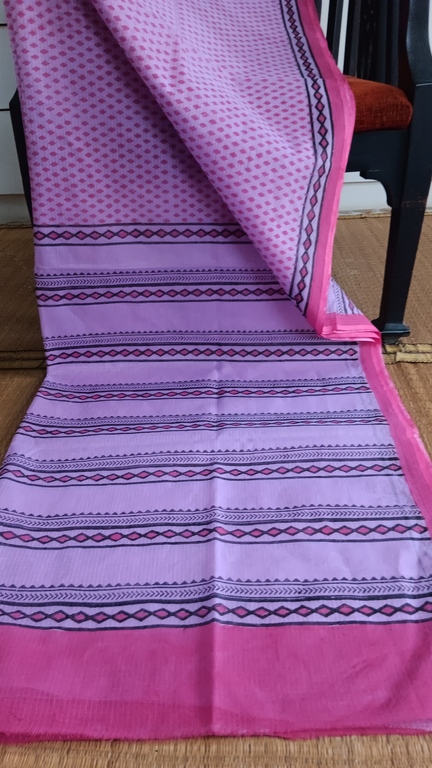 View from the top of the block printed pallu of a daily wear lightweight kota cotton saree