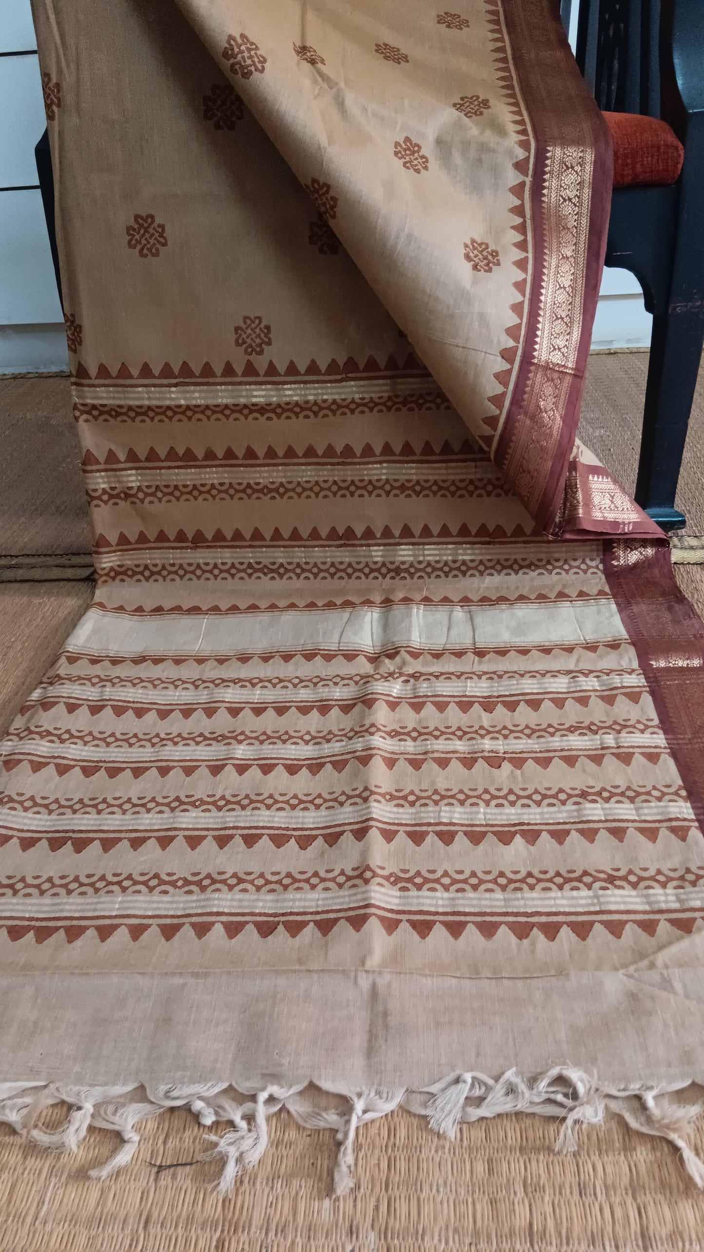 Beige cotton saree zari border (CGOP-504)