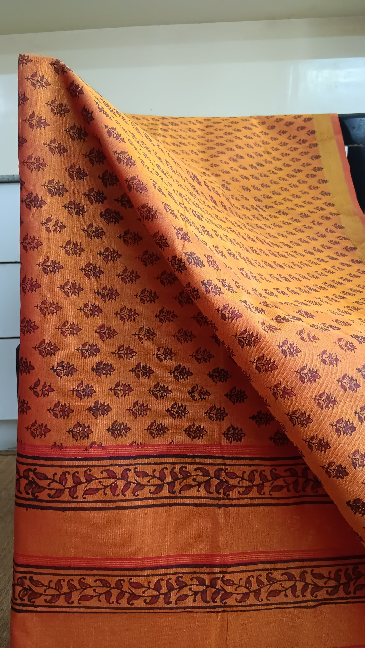 Floral motifs silk cotton saree (SC2-446)