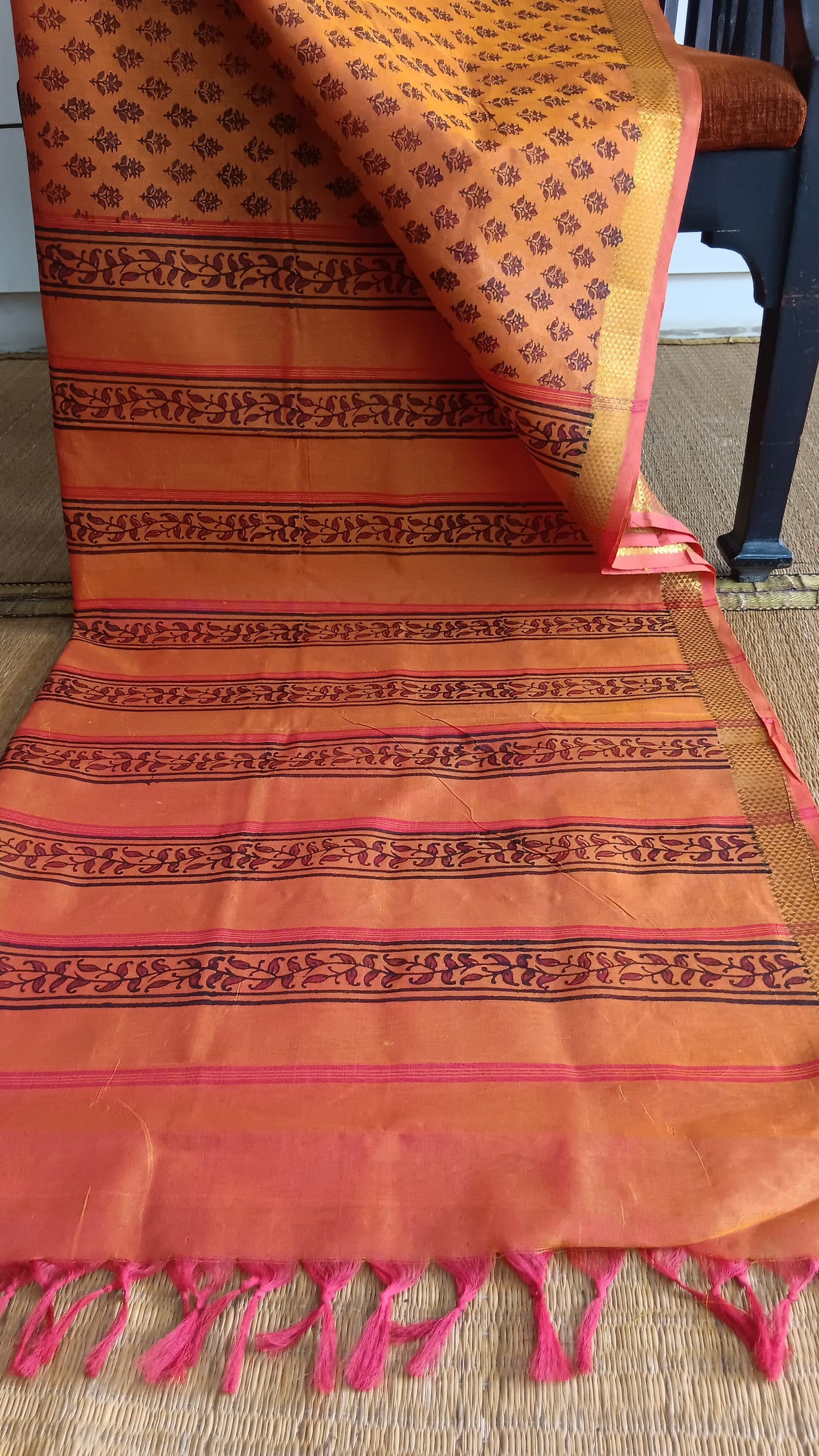 Floral motifs silk cotton saree (SC2-446)