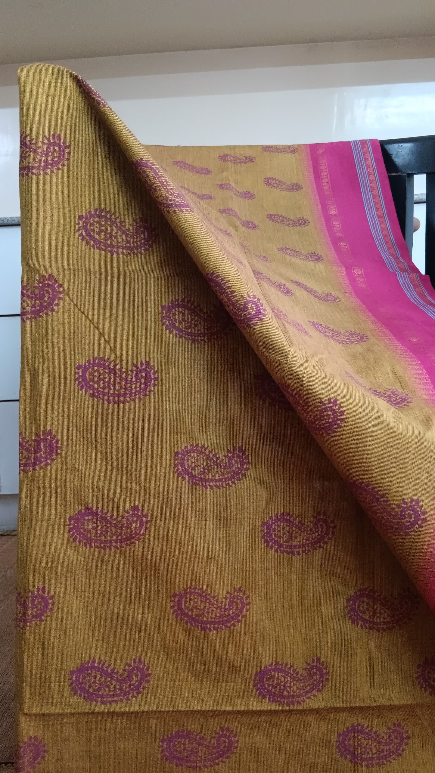 Paisley motif function wear cotton saree (CGOP-961)