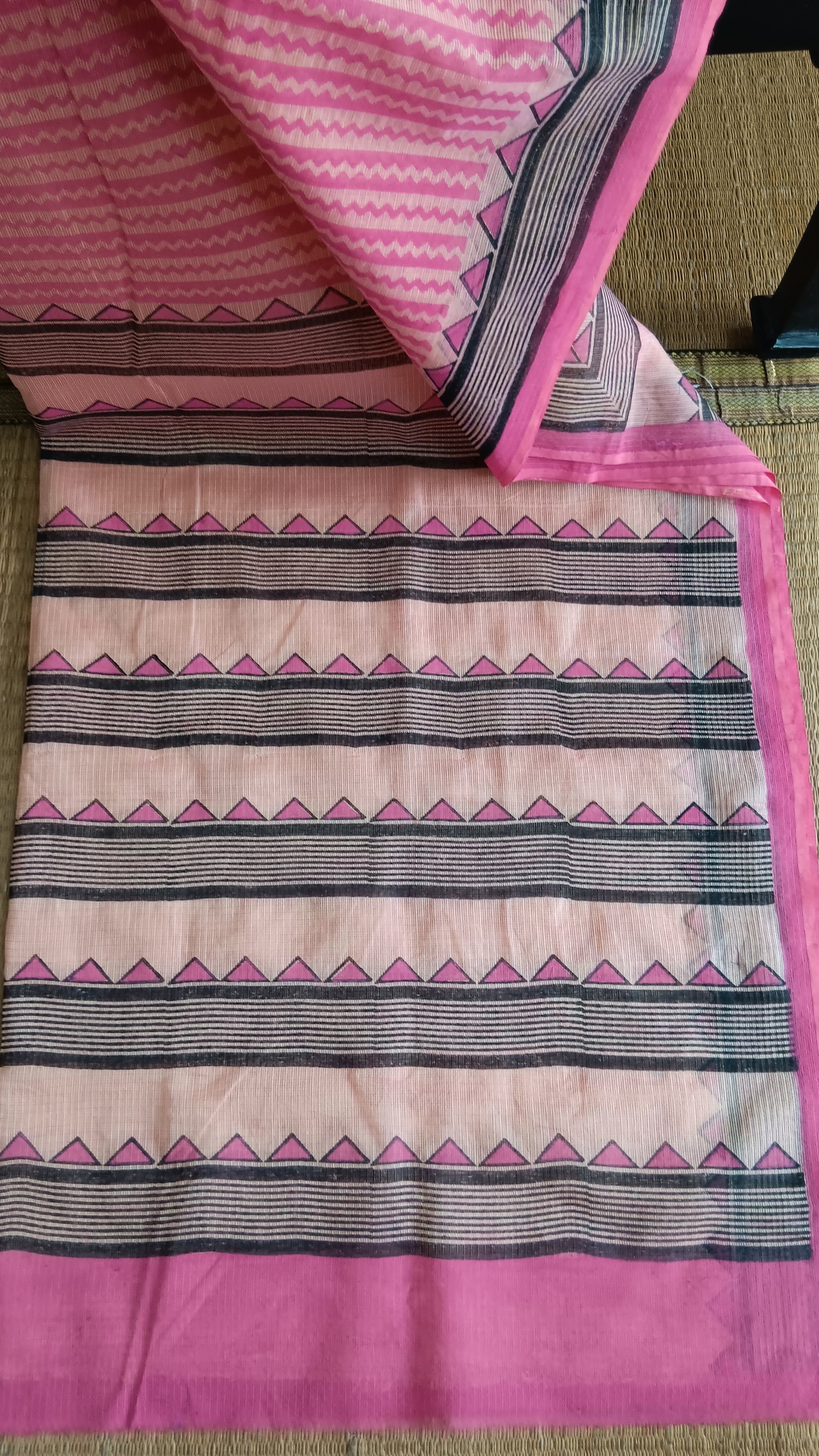 View from the top of the block printed pallu of a light weight kota cotton saree