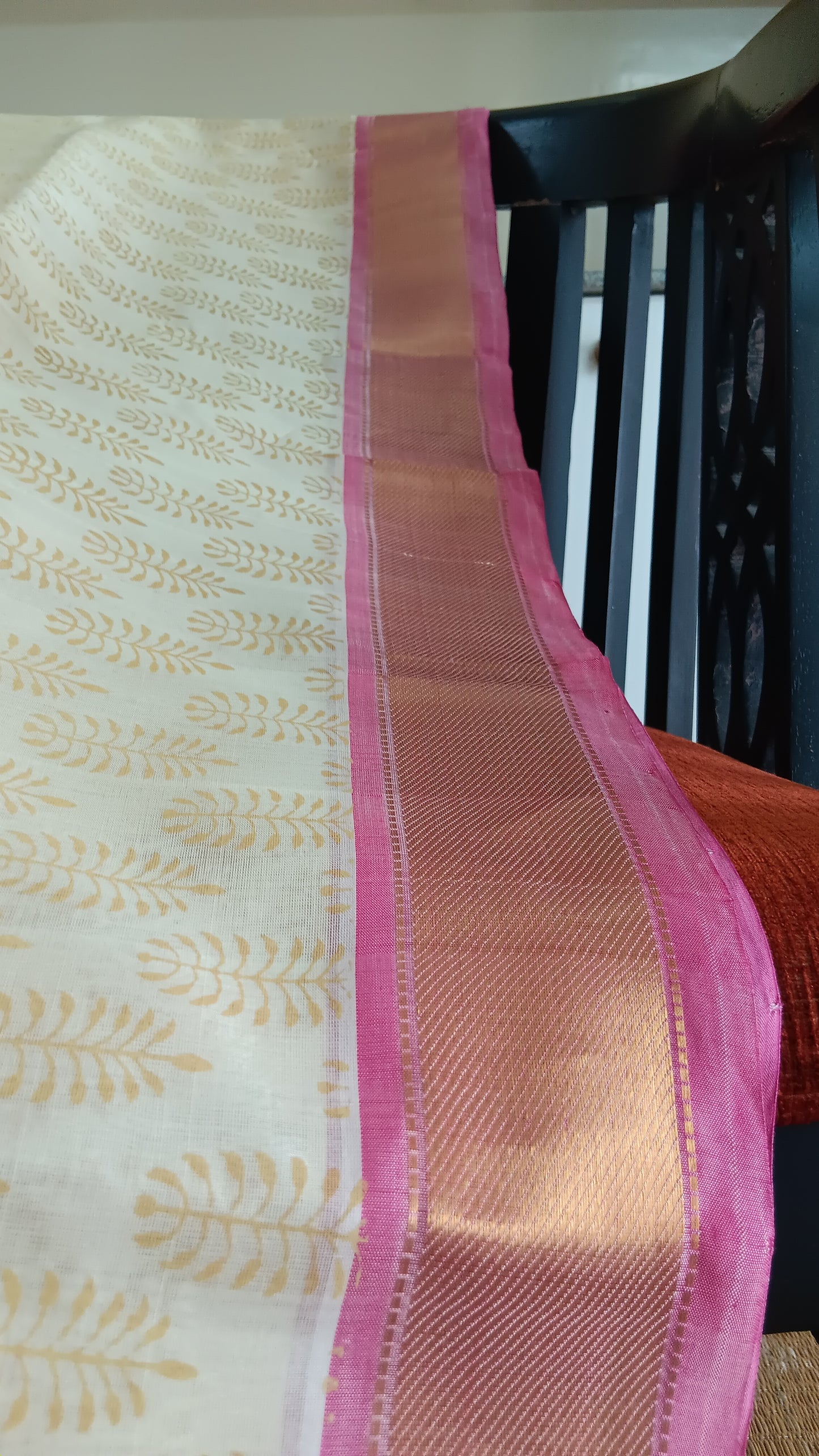 Printed off white and pink silk cotton saree (SC4-438)