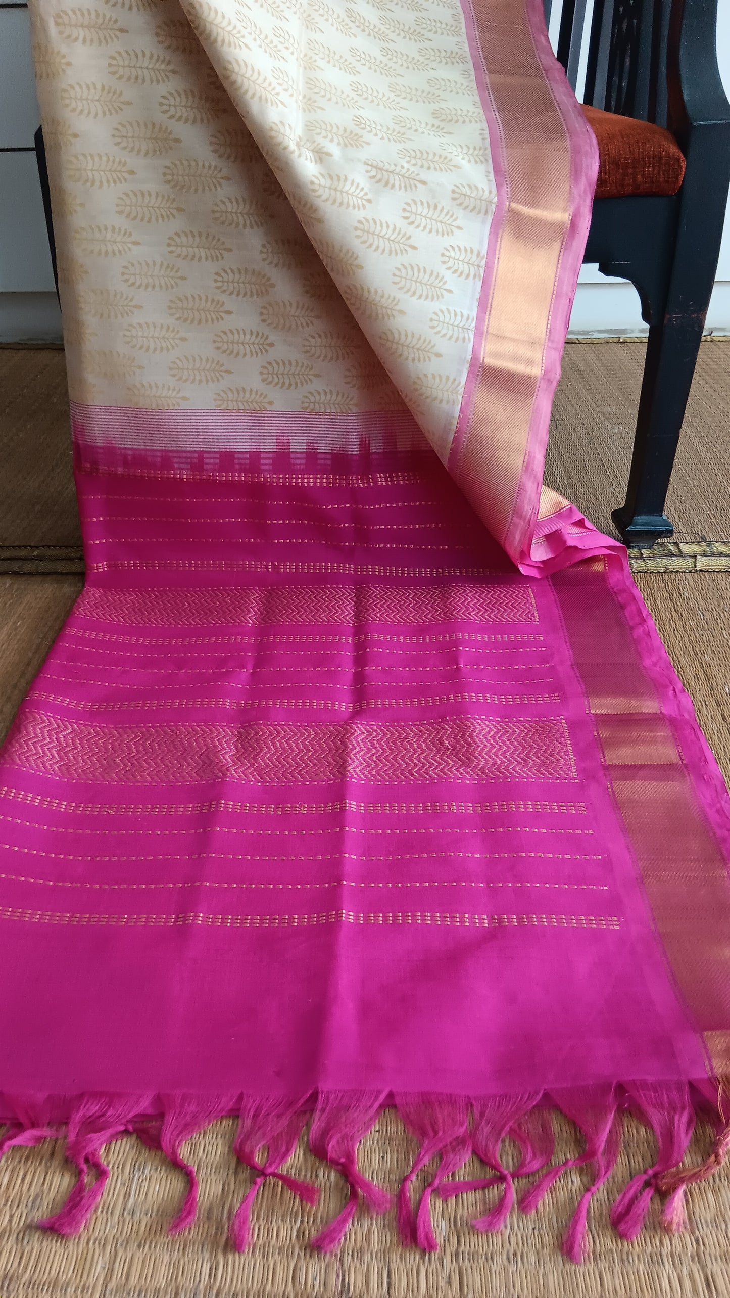 Printed off white and pink silk cotton saree (SC4-438)