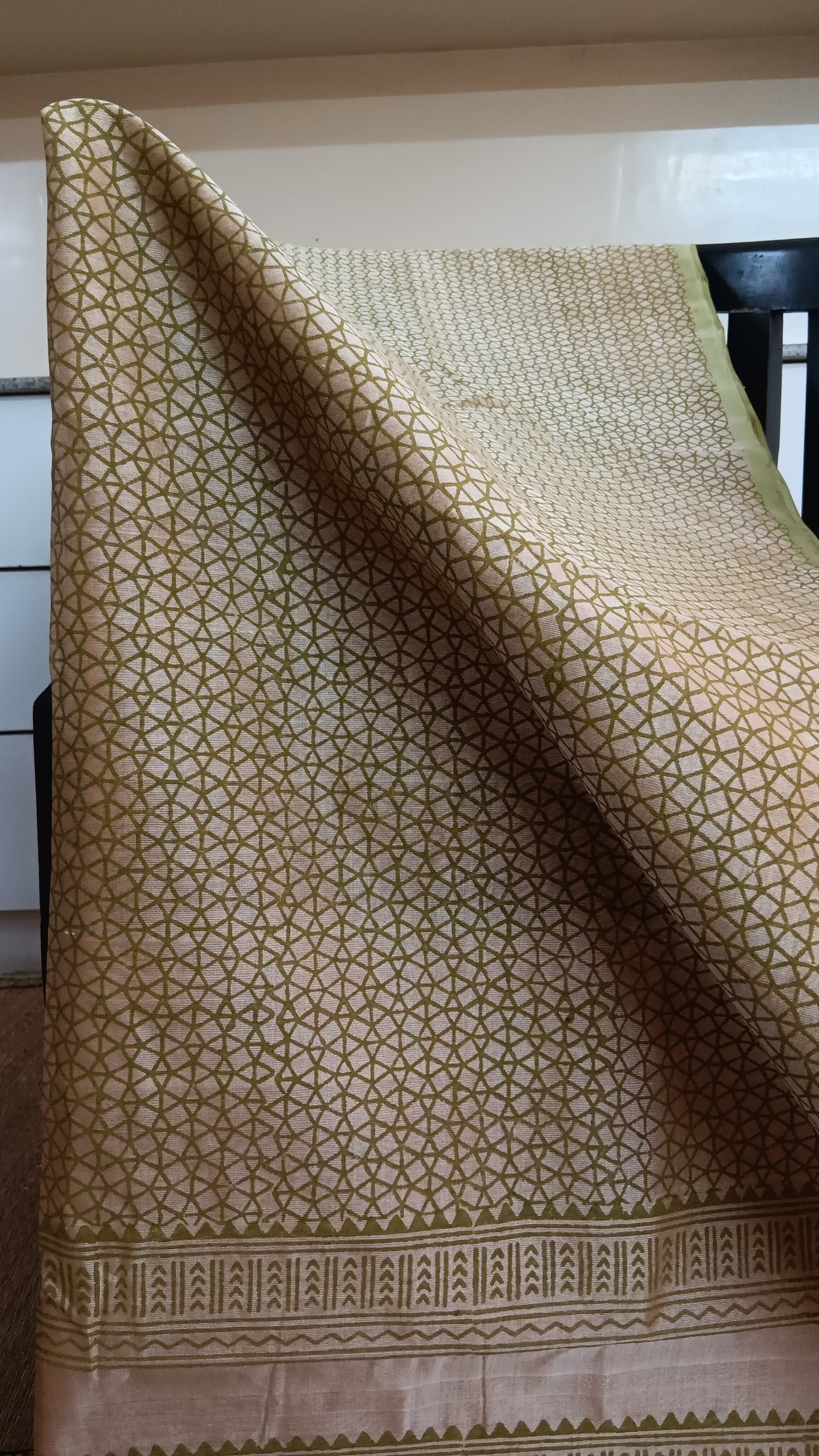 Simple beige silk cotton saree (SCP-147)