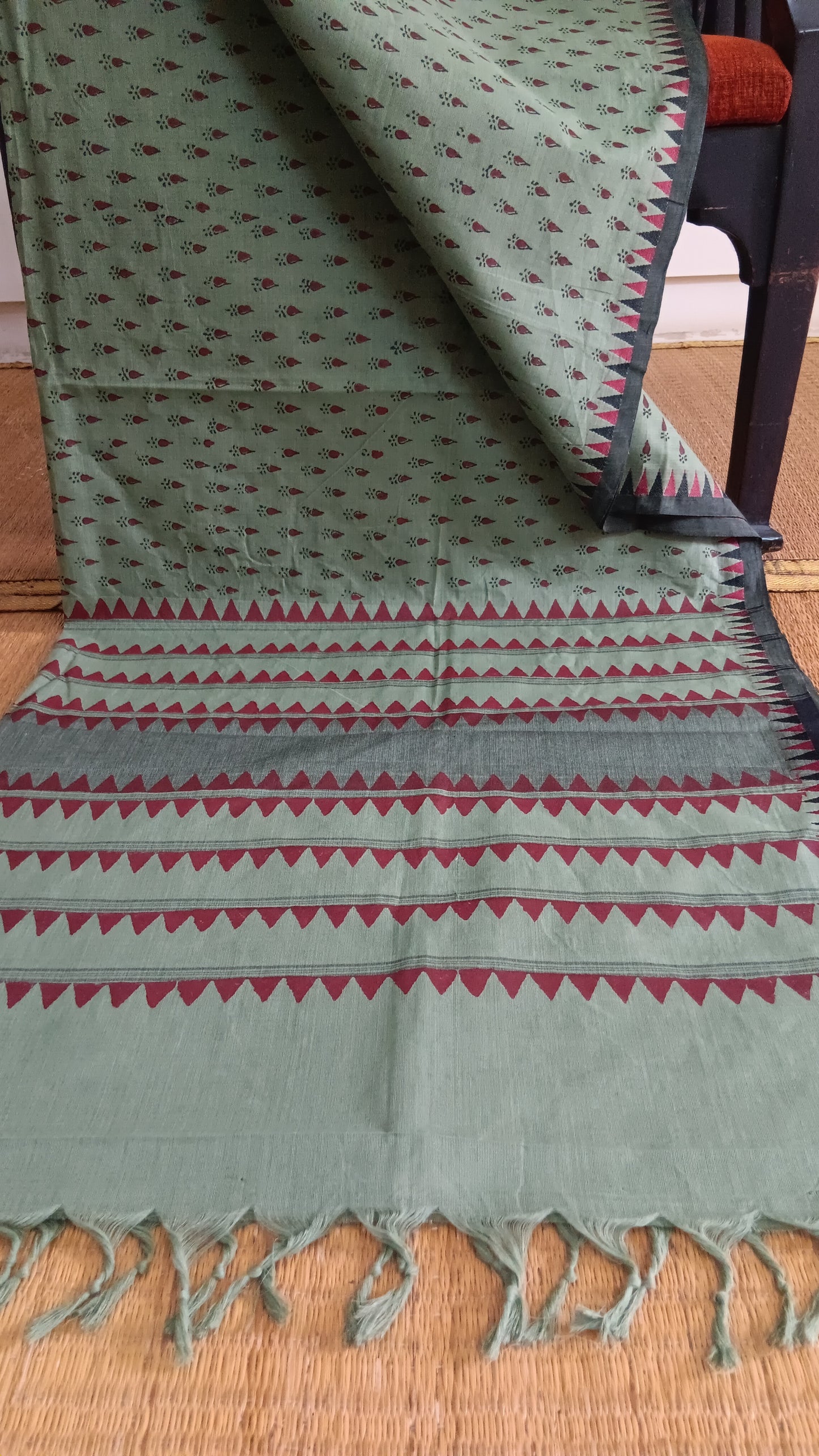 Temple border green cotton saree (DW-507)